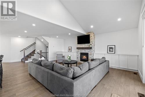 16 Cabot Trail, Chatham, ON - Indoor Photo Showing Living Room With Fireplace
