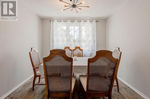 1275 Wiltshire Drive, Sarnia, ON - Indoor Photo Showing Dining Room