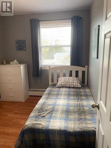 5 Boyds Road, St Georges, NL - Indoor Photo Showing Bedroom