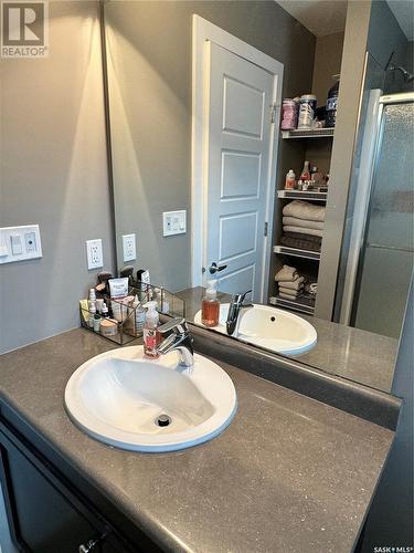 4813 Green Rock Road, Regina, SK - Indoor Photo Showing Bathroom