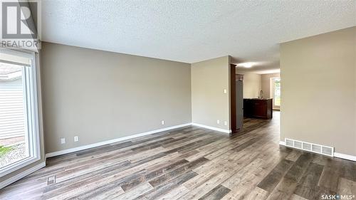 12 4-1275 Aaro Avenue, Elbow, SK - Indoor Photo Showing Other Room