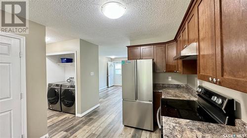 12 4-1275 Aaro Avenue, Elbow, SK - Indoor Photo Showing Kitchen