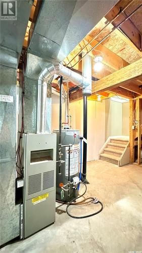 12 4-1275 Aaro Avenue, Elbow, SK - Indoor Photo Showing Basement