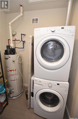 232 2315 Mcclocklin Road, Saskatoon, SK - Indoor Photo Showing Laundry Room
