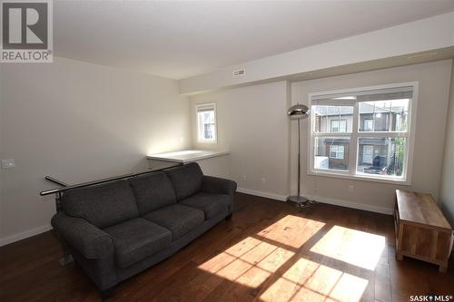 232 2315 Mcclocklin Road, Saskatoon, SK - Indoor Photo Showing Living Room