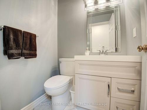 5225 Swiftcurrent Tr, Mississauga, ON - Indoor Photo Showing Bathroom