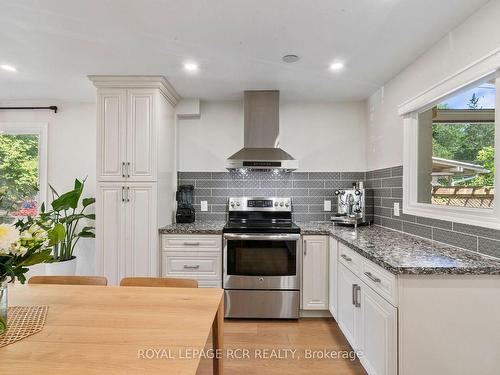 45 Skylark Rd N, Toronto, ON - Indoor Photo Showing Kitchen With Upgraded Kitchen