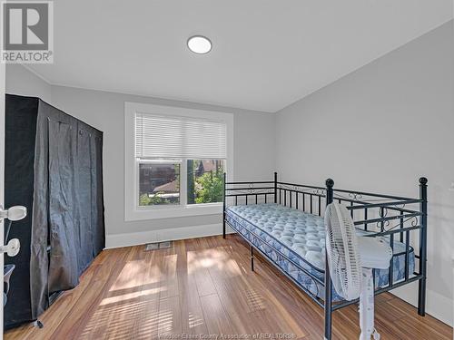 353 Indian Road Unit# 6, Windsor, ON - Indoor Photo Showing Bedroom