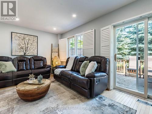 22 - 7190 Atwood Lane, Mississauga (Meadowvale Village), ON - Indoor Photo Showing Living Room