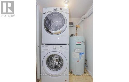 1004 - 323 Colborne Street, London, ON - Indoor Photo Showing Laundry Room