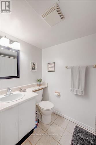 1004 - 323 Colborne Street, London, ON - Indoor Photo Showing Bathroom