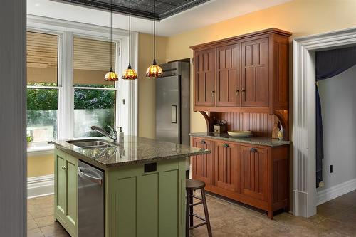 111093 61N Road, Brandon, MB - Indoor Photo Showing Kitchen With Double Sink