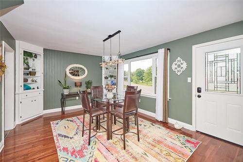 10 Logan Road, Dunnville, ON - Indoor Photo Showing Dining Room