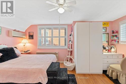 234 Bennet Street, Peterborough, ON - Indoor Photo Showing Bedroom