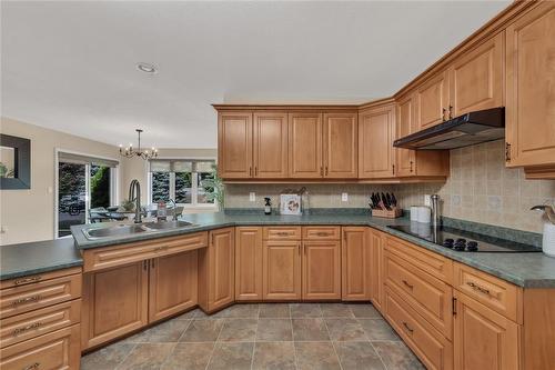 270 Mcgill Road, Brantford, ON - Indoor Photo Showing Kitchen With Double Sink