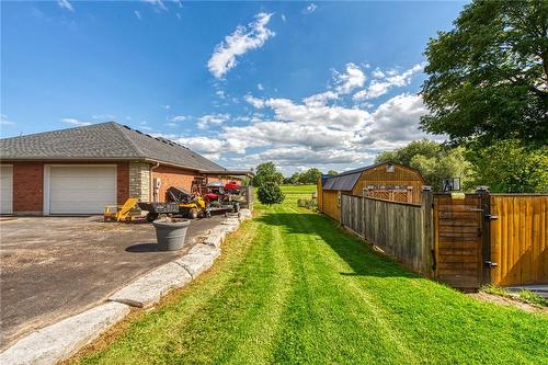 270 Mcgill Road, Brantford, ON - Outdoor