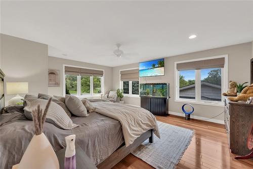 270 Mcgill Road, Brantford, ON - Indoor Photo Showing Bedroom