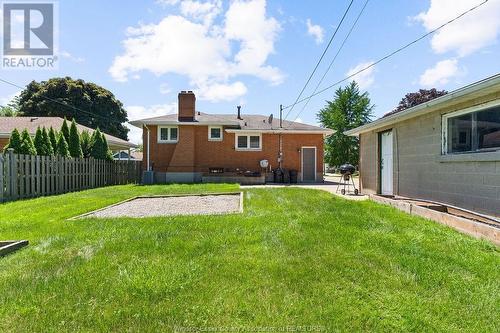 370 Laporte Avenue, Windsor, ON - Outdoor With Exterior