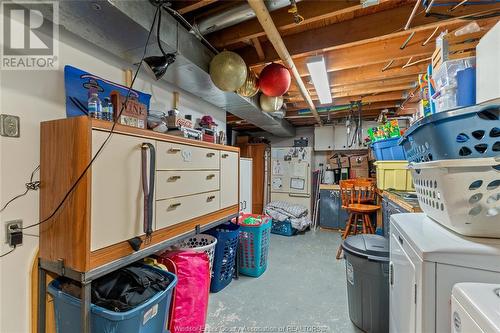7853 Hawthorne, Windsor, ON - Indoor Photo Showing Laundry Room