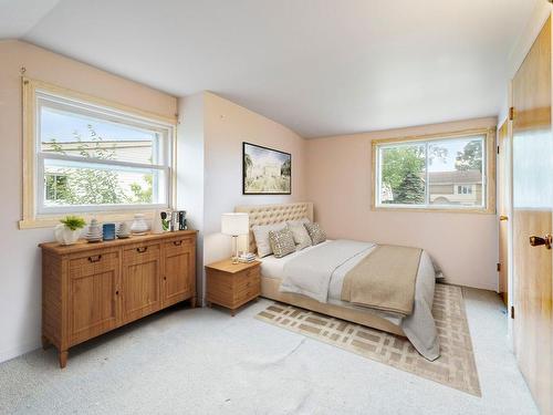 Chambre Ã Â coucher - 215 Rue Guy, Longueuil (Le Vieux-Longueuil), QC - Indoor Photo Showing Bedroom