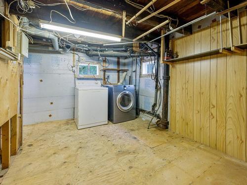 Salle de lavage - 215 Rue Guy, Longueuil (Le Vieux-Longueuil), QC - Indoor Photo Showing Laundry Room