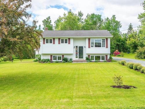 12 Green Road, Lantz, NS 