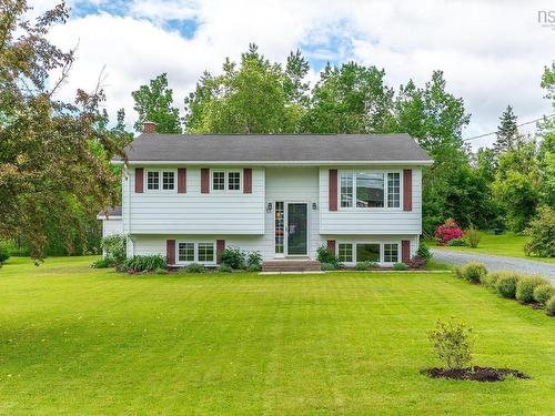 12 Green Road, Lantz, NS 