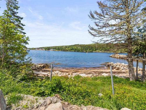 7526 St Margarets Bay Road, Boutiliers Point, NS 