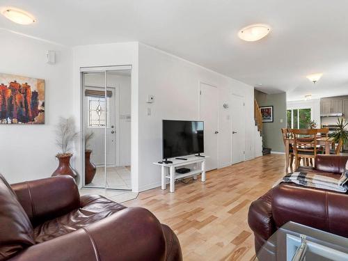 Overall view - 6624 23E Avenue, Montréal (Rosemont/La Petite-Patrie), QC - Indoor Photo Showing Living Room