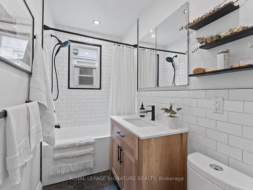 198 Hiawatha Rd, Toronto, ON - Indoor Photo Showing Bathroom