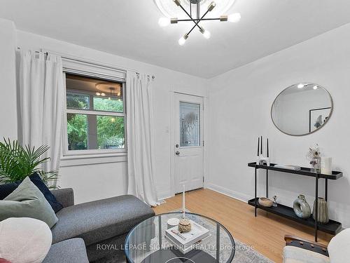 198 Hiawatha Rd, Toronto, ON - Indoor Photo Showing Other Room