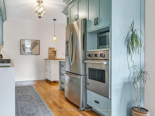 293 Earlscourt Ave, Toronto, ON - Indoor Photo Showing Kitchen With Stainless Steel Kitchen