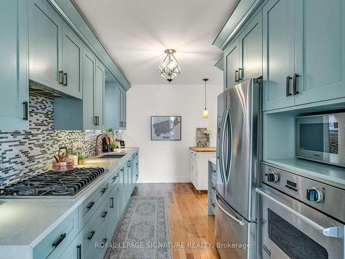 293 Earlscourt Ave, Toronto, ON - Indoor Photo Showing Kitchen With Stainless Steel Kitchen With Upgraded Kitchen