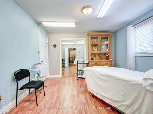 8 Joseph Crt, Caledon, ON - Indoor Photo Showing Bedroom