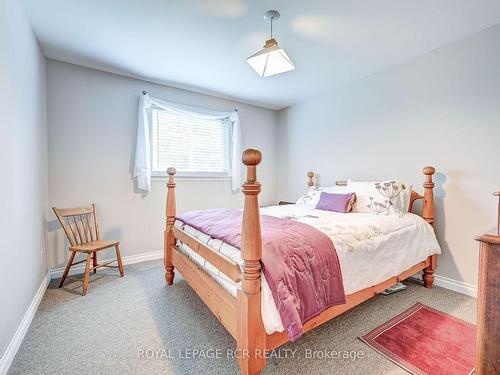 8 Joseph Crt, Caledon, ON - Indoor Photo Showing Bedroom