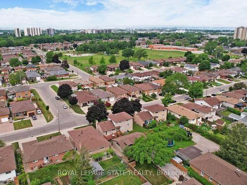 355 Berkindale Dr, Hamilton, ON - Outdoor With View