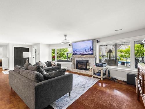 6662 Chukar Drive, Kamloops, BC - Indoor Photo Showing Living Room With Fireplace