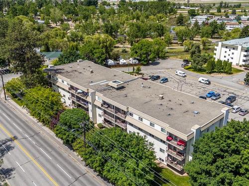 302-110 Skaha Place, Penticton, BC - Outdoor With View