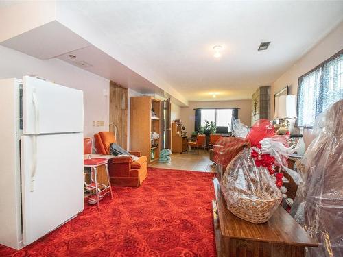 3515 Scott Road, Kelowna, BC - Indoor Photo Showing Bedroom