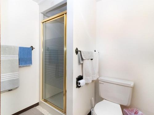 3515 Scott Road, Kelowna, BC - Indoor Photo Showing Bathroom