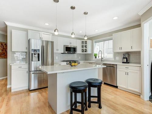 115-665 Cook Road, Kelowna, BC - Indoor Photo Showing Kitchen With Upgraded Kitchen