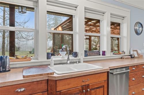 70 Waterside Road, Enderby, BC - Indoor Photo Showing Kitchen With Double Sink