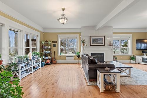 70 Waterside Road, Enderby, BC - Indoor Photo Showing Living Room With Fireplace