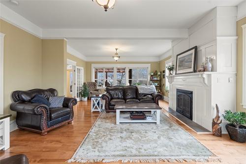 70 Waterside Road, Enderby, BC - Indoor Photo Showing Living Room With Fireplace