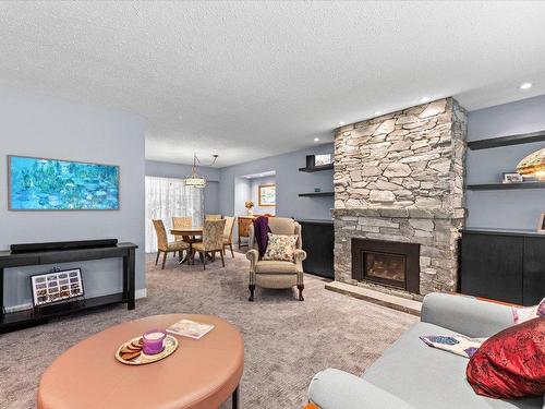 3532 Barney Road, West Kelowna, BC - Indoor Photo Showing Living Room With Fireplace