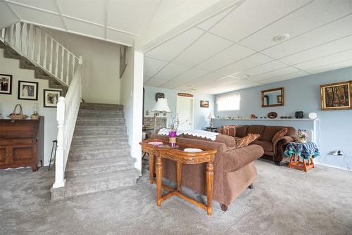 46 Farchant Way, Vernon, BC - Indoor Photo Showing Other Room