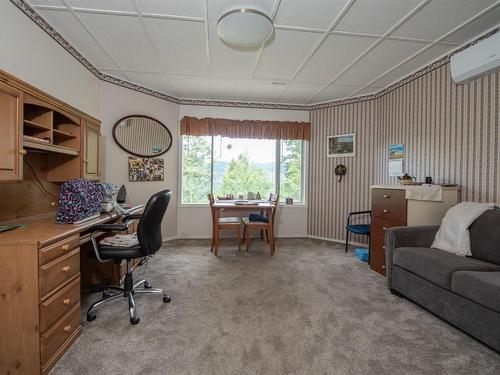46 Farchant Way, Vernon, BC - Indoor Photo Showing Office