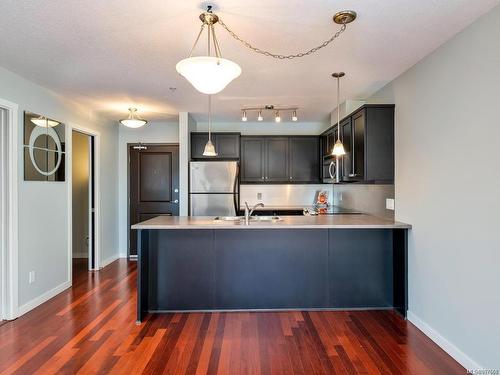 223-555 Franklyn St, Nanaimo, BC - Indoor Photo Showing Kitchen