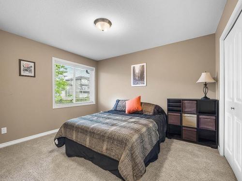 30-2365 Abbeyglen Way, Kamloops, BC - Indoor Photo Showing Bedroom