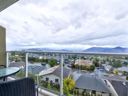 30-2365 Abbeyglen Way, Kamloops, BC - Outdoor With View